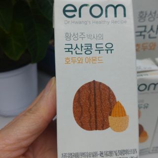 이롬 erom 황성주박사의 국산콩 두유 호두와 아몬드 — 5점을 준 리뷰어가 2020년 12월 올린 사용 사진