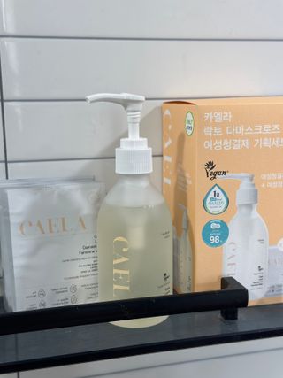 카엘라 락토 다마스크 로즈 여성청결제 젤 기획세트 — 4.5점을 준 리뷰어가 2023년 6월 올린 사용 사진
