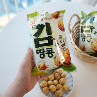 오리온 오징어땅콩의 짭짤고소 신제품, 구운김땅콩 — 5점을 준 리뷰어가 2022년 5월 올린 사용 사진