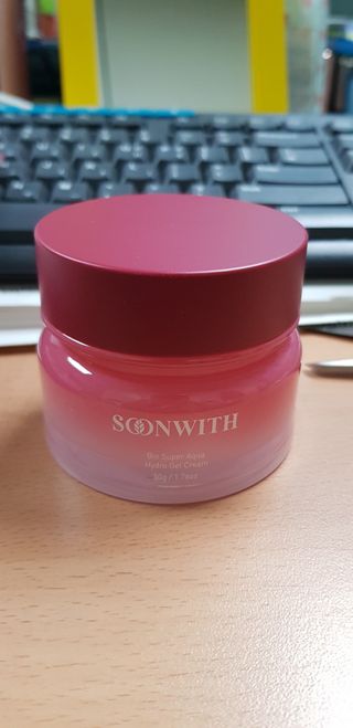 SOONWITH 바이오 수퍼 아쿠아 하이드로 젤 크림 — 5점을 준 리뷰어가 2021년 4월 올린 사용 사진