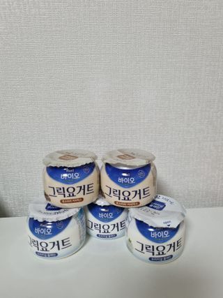 매일바이오 그릭요거트 오리지널 플레인 4개, 로스터리 커피믹스 4개 — 4점을 준 리뷰어가 2021년 12월 올린 사용 사진