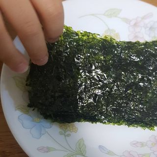[해림맛김] 들기름에 구운 바삭바삭 김 4종 세트 + 1종 랜덤발송 총5개입 — 4.5점을 준 리뷰어가 2021년 2월 올린 사용 사진
