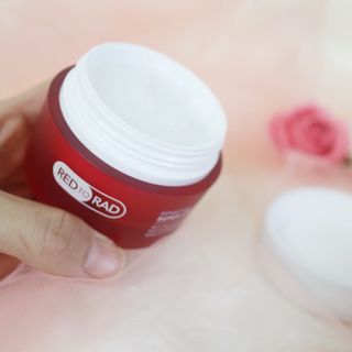 레드투래드 센서티브 슈퍼 크림 50ml — 5점을 준 리뷰어가 2021년 11월 올린 사용 사진