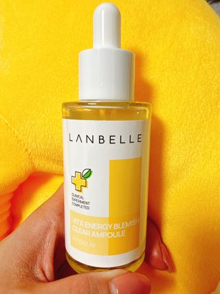 랑벨 비타 에너지 잡티 앰플 50ml 고농축 비타민, 저자극, 수분 촉촉, 미백 앰플 — 2.5점을 준 리뷰어가 2022년 4월 올린 사용 사진