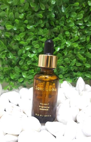 스킨큐어 산다화 비타민c 화이트닝 에센스 30ml — 5점을 준 리뷰어가 2023년 9월 올린 사용 사진