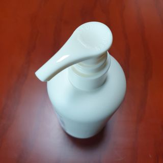[위켄더스] 끈적임 없이 수분감을 채워주는 핸드& 바디로션 1종 랜덤발송 — 5점을 준 리뷰어가 2022년 4월 올린 사용 사진