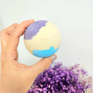 소담스퀘어 상암 Evreryday Bath Bomb Day7(에브리데이 배쓰밤 데이7) / 7종 중 2종 랜덤발송 — 5점을 준 리뷰어가 2022년 11월 올린 사용 사진