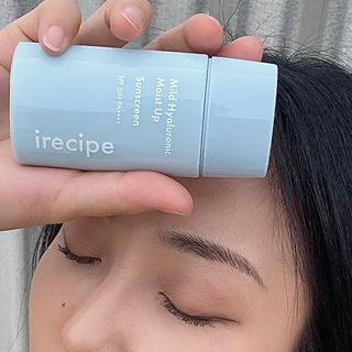 아이레시피 마일드 히알루로닉 모이스트 업 선스크린 SPF50+ PA++++ — 4.5점을 준 리뷰어가 2023년 6월 올린 사용 사진