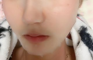 세뚜아(Cettua) 나우[세뚜아] 모이스처 밸런싱 페이셜 마스크 Cettua Moisture Balancing Facial Mask 4매 — 5점을 준 리뷰어가 2023년 12월 올린 사용 사진