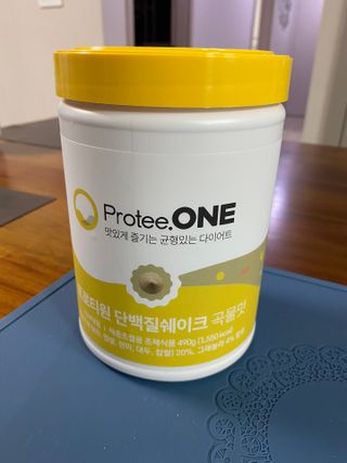 프로티원 단백질쉐이크 곡물맛 2주분 1통+보틀 — 5점을 준 리뷰어가 2021년 4월 올린 사용 사진