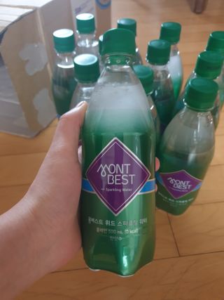 몽베스트 Montbest with Sparkling water Plain 20병 — 5점을 준 리뷰어가 2023년 2월 올린 사용 사진