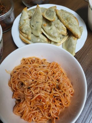 [한면원] 비빔국수 2인분 — 4.5점을 준 리뷰어가 2022년 8월 올린 사용 사진