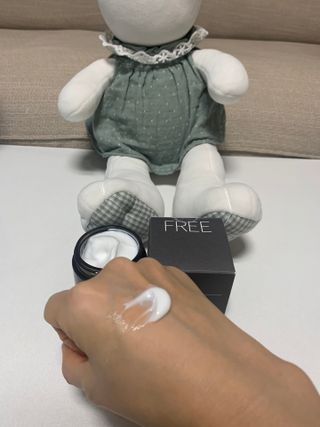 비프리코스메틱 뉴 프레쉬 크림 80ml — 5점을 준 리뷰어가 2023년 2월 올린 사용 사진