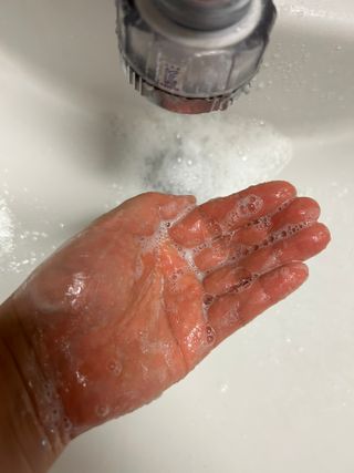 에일리언오더즈 센티드 핸드 앤 바디 워시 290ml (3종 택1) — 5점을 준 리뷰어가 2023년 8월 올린 사용 사진