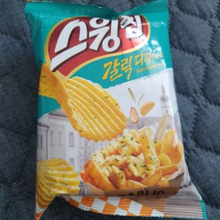 스윙칩 <스윙로드 한정판> 스윙칩 갈릭디핑소스맛 20봉 — 3점을 준 리뷰어가 2021년 10월 올린 사용 사진