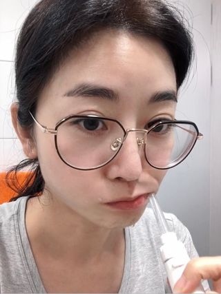 주식회사 클린디 [클린디] 양치 후 남은 이물질, 물치실로 완벽 제거 🦷 구강세정기 세트 [맞춤 칫솔 + 치약 포함] — 4점을 준 리뷰어가 2021년 12월 올린 사용 사진