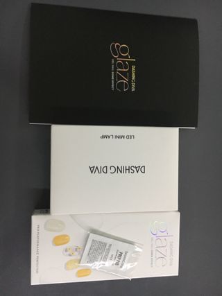 데싱디바 글레이즈 젤네일 스노쿨링 네일_5종 중 택 1 — 4점을 준 리뷰어가 2021년 8월 올린 사용 사진