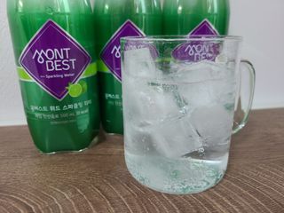 몽베스트 Montbest with Sparkling water Lime20병 — 5점을 준 리뷰어가 2022년 5월 올린 사용 사진