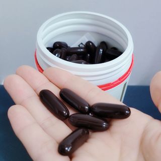 Swisse 스위스 고함량 프로폴리스 2,000mg 210정 — 5점을 준 리뷰어가 2021년 3월 올린 사용 사진