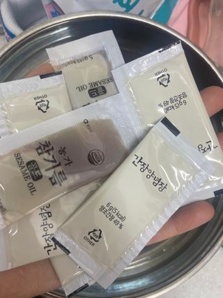 해풀잎 누구나 김밥*1ea [(혼합야채 35g *1ea,  김밥김 (5g, 5ea),  양념간장 (6g, 5ea), 참기름(5g, 2ea)] — 5점을 준 리뷰어가 2022년 7월 올린 사용 사진