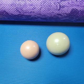 트라택 쿠셔닝 웨이트볼 0.5kg + 1kg SET — 5점을 준 리뷰어가 2022년 5월 올린 사용 사진