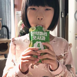 참앤들황토농원 10가지 맛, 입맛대로 스페셜하게~ 가볍게 한 포 땡! 곤약젤리 스페셜 패키지 130ml x 30포 — 5점을 준 리뷰어가 2022년 12월 올린 사용 사진