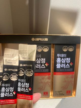 서울약사신협_투데이홍삼정플러스스틱_10g x 30포 — 4.5점을 준 리뷰어가 2021년 5월 올린 사용 사진
