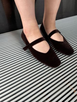 로서울 Rowie mary jane shoes Velvet, Ecoclean — 5점을 준 리뷰어가 2021년 9월 올린 사용 사진