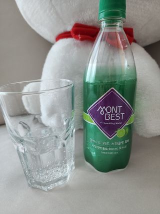 몽베스트 Montbest with Sparkling water Lime20병 — 5점을 준 리뷰어가 2022년 5월 올린 사용 사진