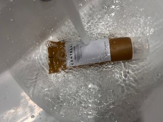 스킨1004 [SKIN1004] 마다가스카르 센텔라 앰플 폼 125ml — 5점을 준 리뷰어가 2024년 8월 올린 사용 사진