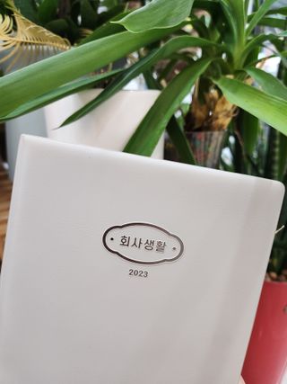 리훈 2023년 회사생활 업무일지 다이어리 직장인 업무용 노트 — 5점을 준 리뷰어가 2022년 11월 올린 사용 사진