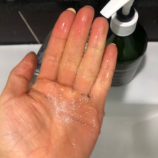올리브 오일 스킨케어 컴퍼니 [OOSC] 촉촉 깨끗 내추럴리 너리시드 핸드워시 500ml — 5점을 준 리뷰어가 2021년 4월 올린 사용 사진
