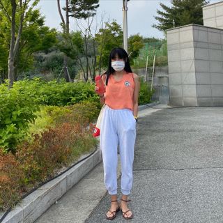 [스테이피플] SILKY SLEEVELESS LOGO TOP — 5점을 준 리뷰어가 2022년 6월 올린 사용 사진