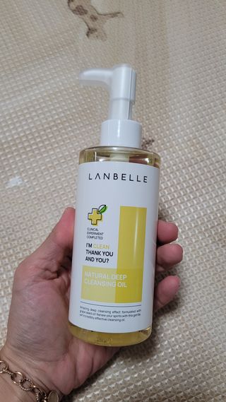 랑벨 내츄럴 딥 클렌징 오일 200ml (저자극 약산성 천연 클렌징) — 5점을 준 리뷰어가 2022년 10월 올린 사용 사진