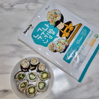 해풀잎 누구나 김밥*1ea [(혼합야채 35g *1ea,  김밥김 (5g, 5ea),  양념간장 (6g, 5ea), 참기름(5g, 2ea)] — 5점을 준 리뷰어가 2022년 10월 올린 사용 사진