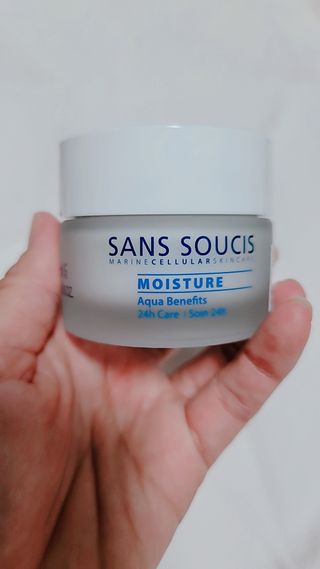 산수시 아쿠아 베네핏 24h 수부지 물광 속건조 수분크림 50ml — 5점을 준 리뷰어가 2021년 7월 올린 사용 사진
