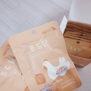 도그퓨어 푸드닭 강아지 닭고기 통살 애견간식 오리지널/차전자피/초록입홍합 — 5점을 준 리뷰어가 2021년 11월 올린 사용 사진