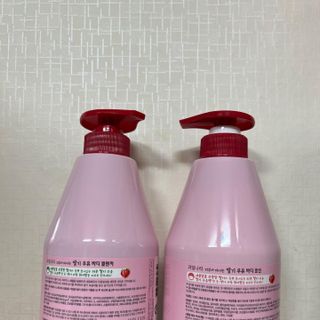[과일나라] 피부가 마시는 딸기우유 바디클렌저&바디로션 — 5점을 준 리뷰어가 2022년 10월 올린 사용 사진