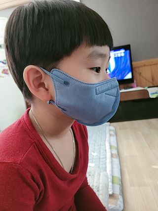 애니가드키즈 새부리형  소형L 5컬러 각 10매입 [크리미베이지, 코튼핑크, 블루레이크, 페일로즈, 민트그린] — 5점을 준 리뷰어가 2022년 2월 올린 사용 사진