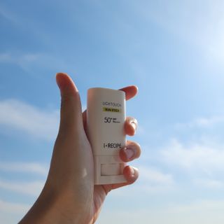 아이레시피 라이트터치 선스틱 15g (SPF50+, PA++++) — 5점을 준 리뷰어가 2023년 2월 올린 사용 사진