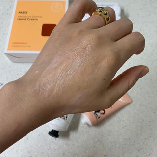 파시 FASCY 高保湿ハンドクリーム40ml+80ml セット — 5점을 준 리뷰어가 2021년 7월 올린 사용 사진