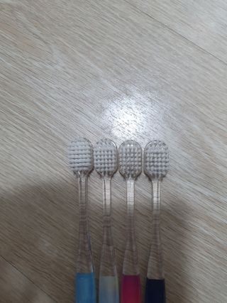 에브리모먼트 에브리 모먼트 칫솔 Every moment toothbrush — 3점을 준 리뷰어가 2022년 3월 올린 사용 사진