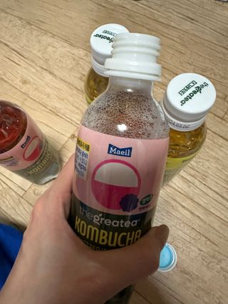 더그레잇티 콤부차 [매일유업] 더그레잇티 44kcal 콤부차 300ml *12개입 (오리지널 6개+베리리치 6개) — 5점을 준 리뷰어가 2023년 8월 올린 사용 사진