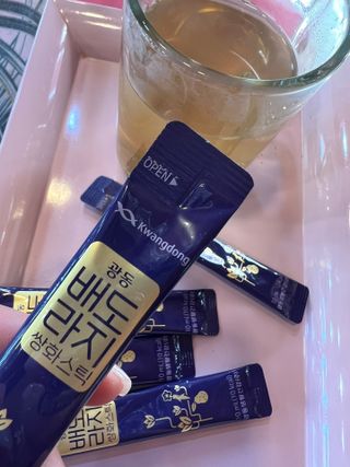 광동생활건강 나우 [광동] 배도라지 쌍화스틱 10mL x 100포 — 5점을 준 리뷰어가 2023년 3월 올린 사용 사진
