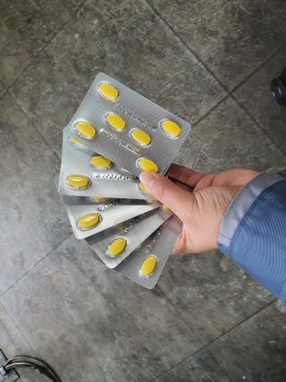 서울약사신협_내몸애발란스멀티비타민앤미네랄파워업_800mg x 90정 — 5점을 준 리뷰어가 2021년 6월 올린 사용 사진