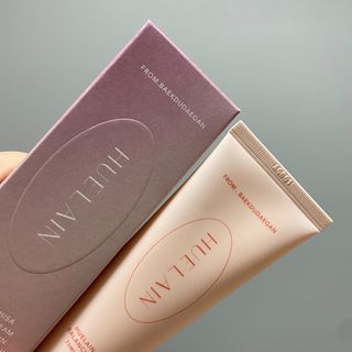 [휴랑] 오미자 2,000알로 피부 생기를 채워주는 밸런싱 크림 — 4점을 준 리뷰어가 2021년 11월 올린 사용 사진