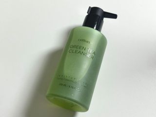 프리마인 메이크업과 들뜨는 각질까지 한방에 깐달걀로! 순하기까지한 셀베이스 그린티클렌저(200ml) — 5점을 준 리뷰어가 2023년 2월 올린 사용 사진