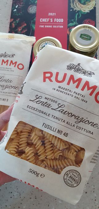이탈리안 프리미엄 파스타 룸모 Rummo 파스타 2종 + 바질 페스토 + 블랙 트러플 페이스트 — 5점을 준 리뷰어가 2021년 7월 올린 사용 사진