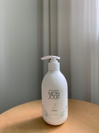 토박스코리아 몽쥬르 유아 로션 300ml — 5점을 준 리뷰어가 2021년 4월 올린 사용 사진