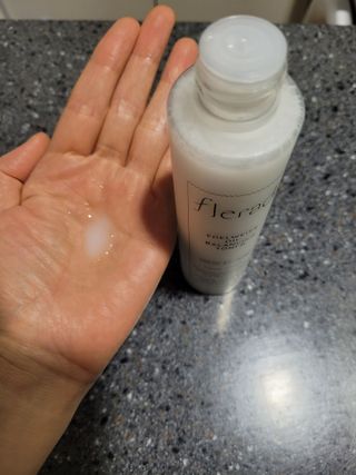 플레라디 에델바이스 오일 밸런싱 토너 — 5점을 준 리뷰어가 2021년 7월 올린 사용 사진